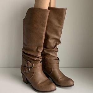 Faux leather brown boots size 7